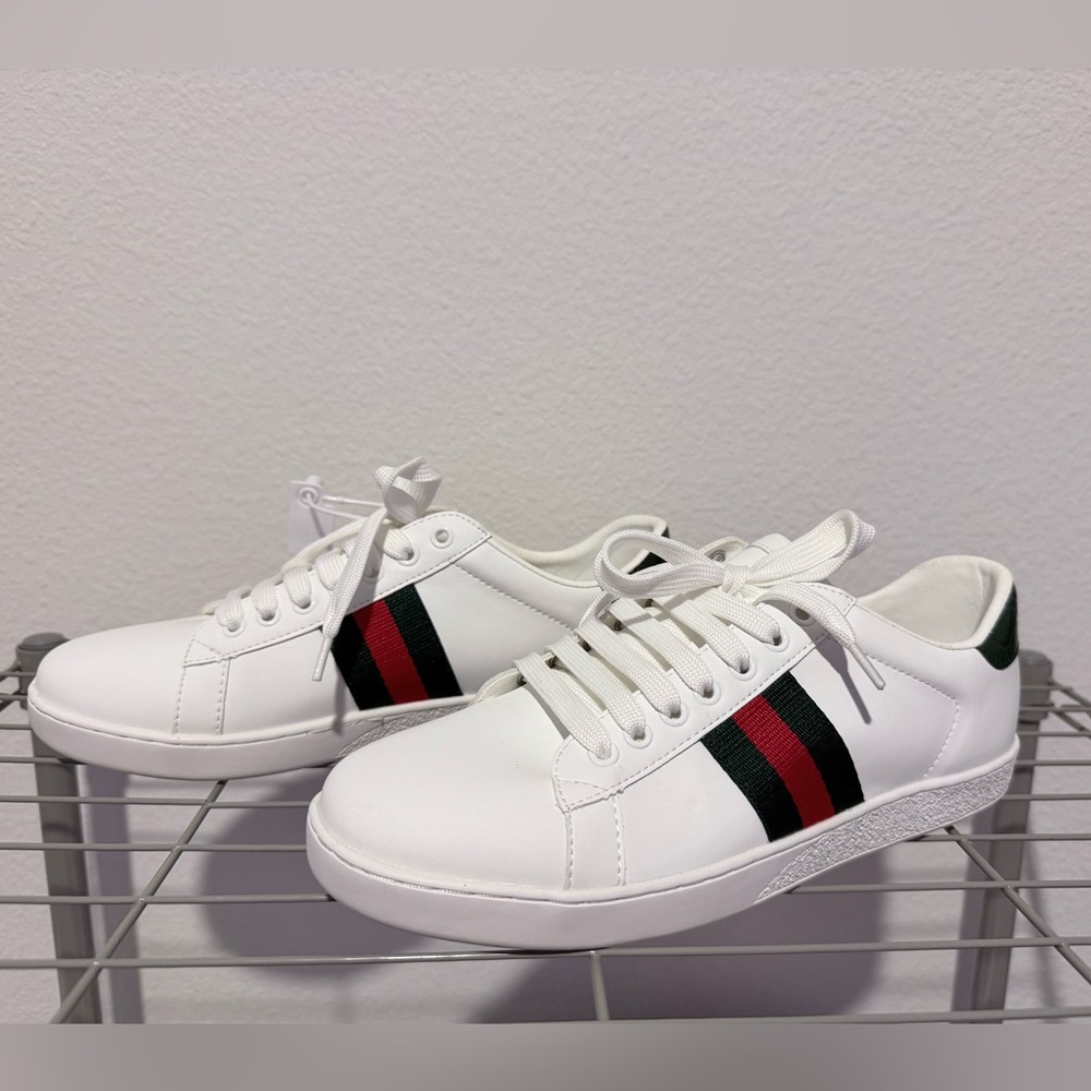 Gucci White Sneakers with Red and Green Stripes